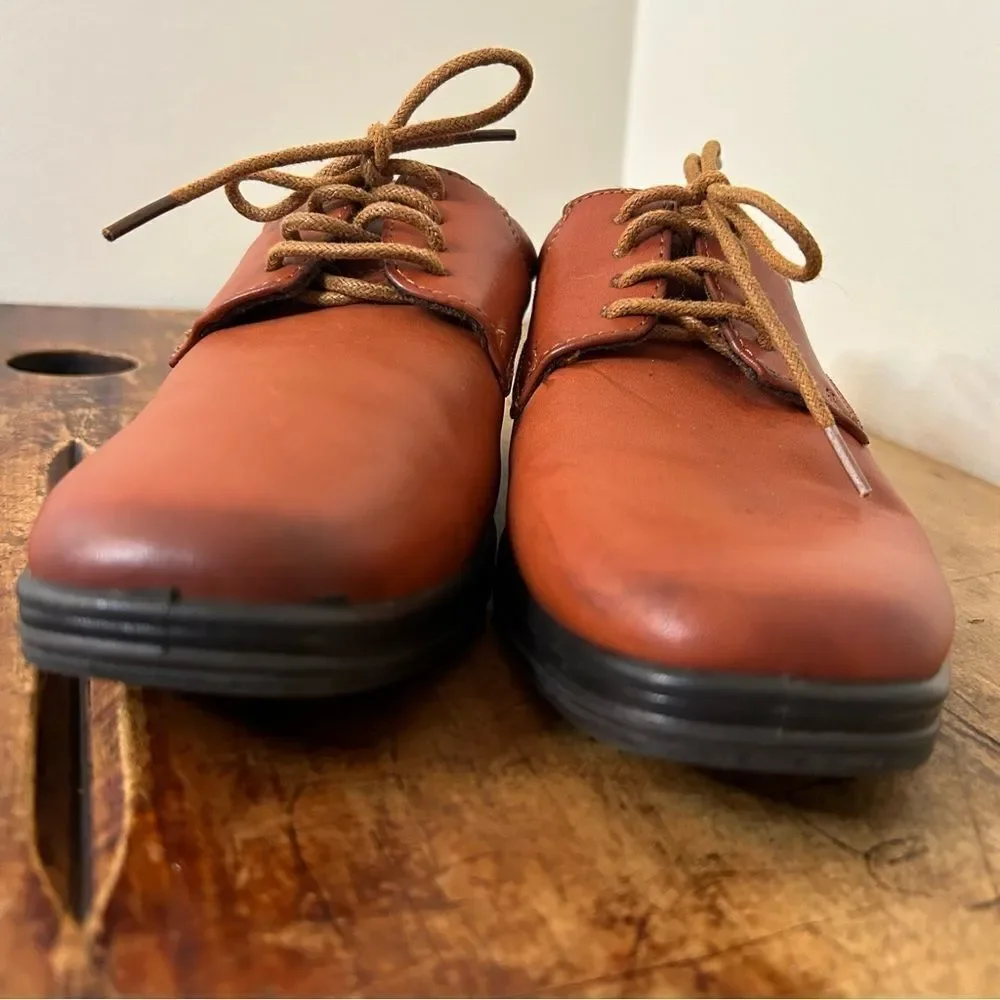 Stafford light brown dress shoes, boys sz 3, GUC